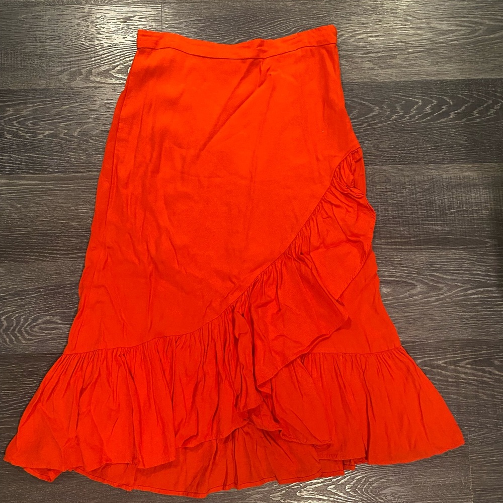 Red ruffle skirt, perfect for summertime!